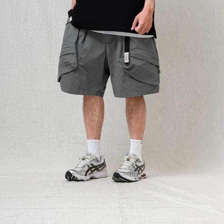 MULTI-POCKET WASHED CARGO SHORTS