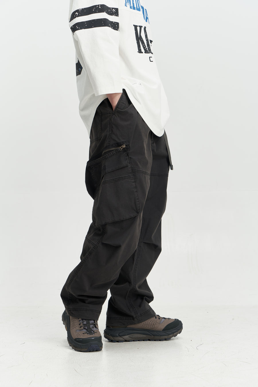 MU012 Washed Cargo Pants