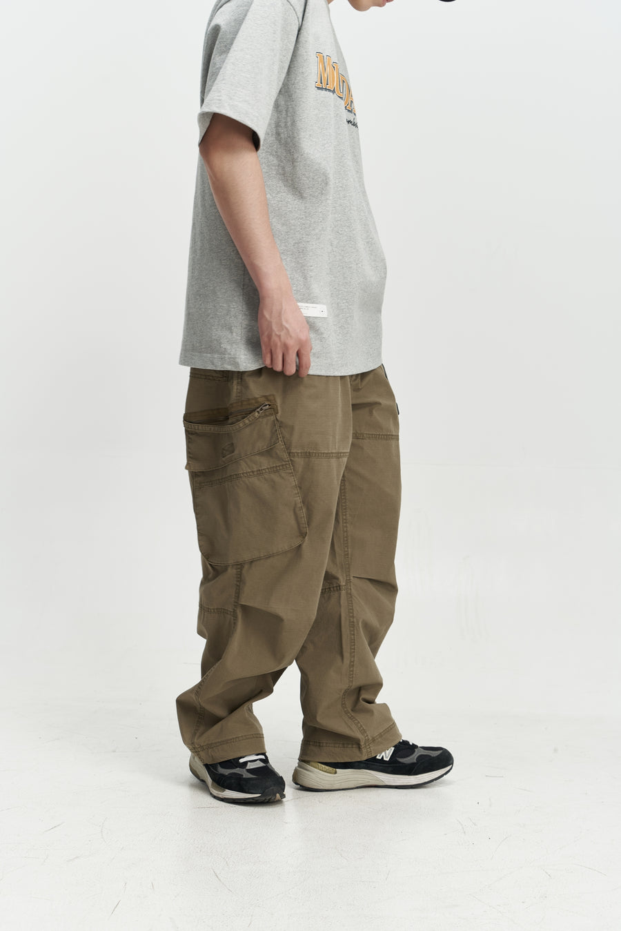 MU012 Washed Cargo Pants